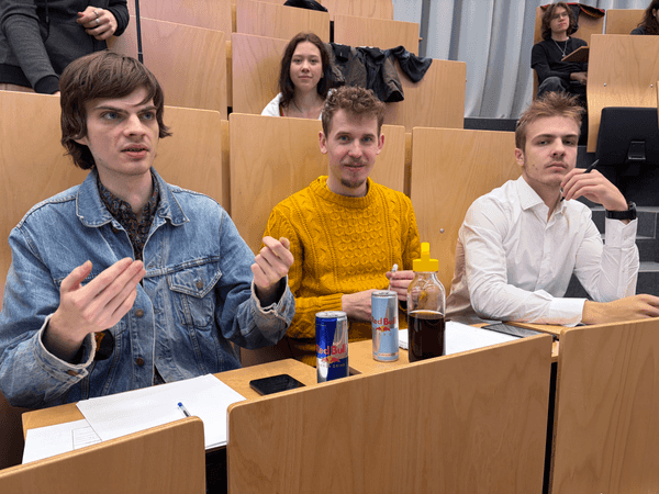 Debatní klub